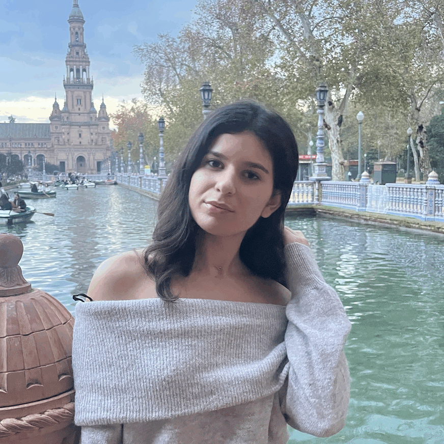 Isabella Nieblas Isabella Nieblas